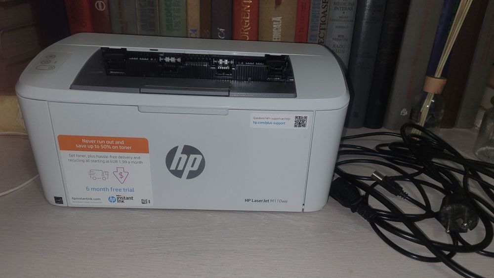 Vand imprimanta laser M110we.imprimanta este noua dar nu mai am cutia.