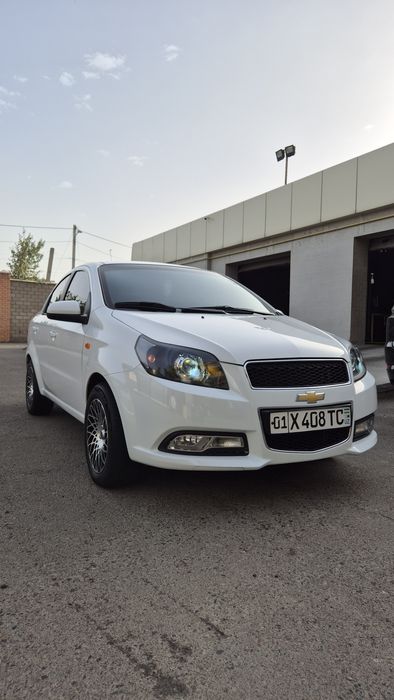 Nexia 3 2021 4-paz A/T 48000km