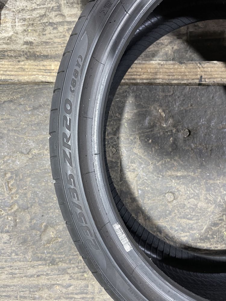 2 anvelope de vara 235/35/20 Pirelli