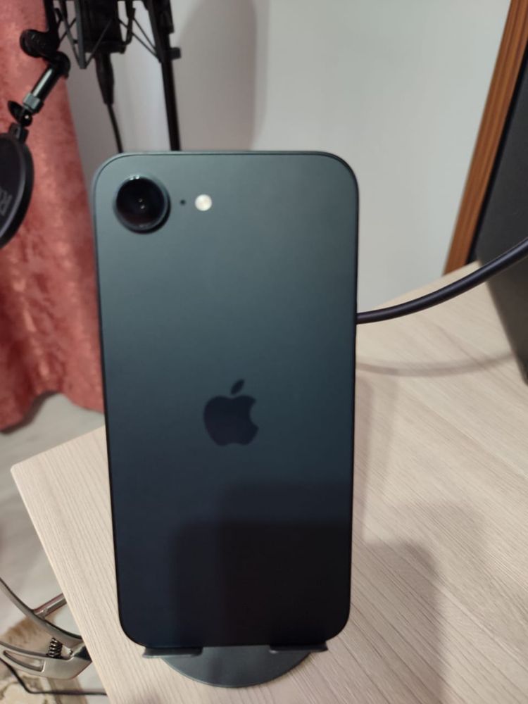 iphone 16e  128gb