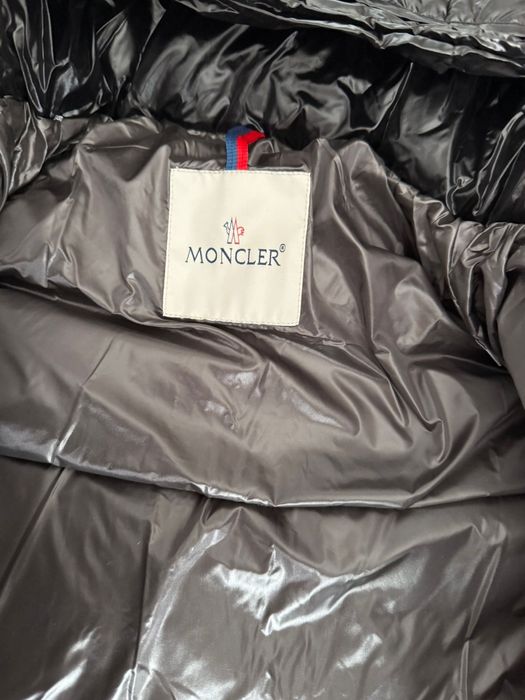 Vand Geaca M.o.n.c.l.e.r