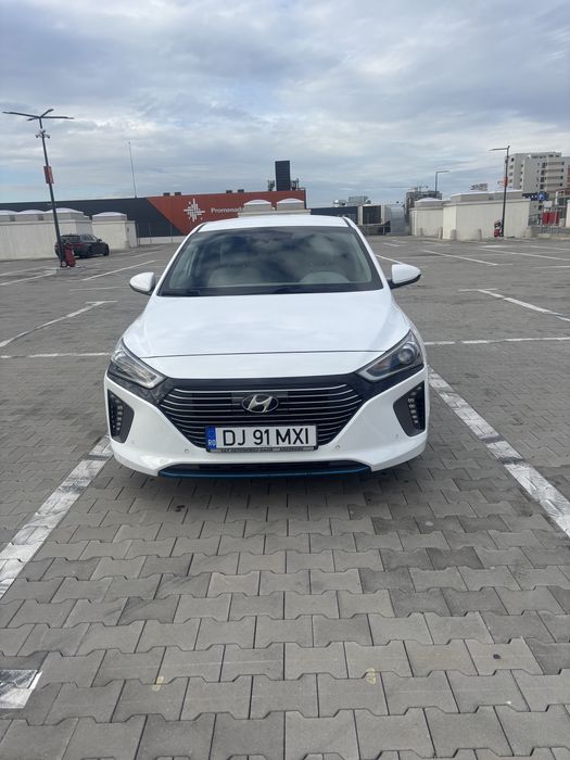 Hyundai Ioniq hybrid