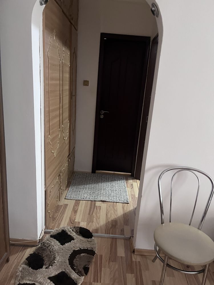 Inchiriez apartament doua camere