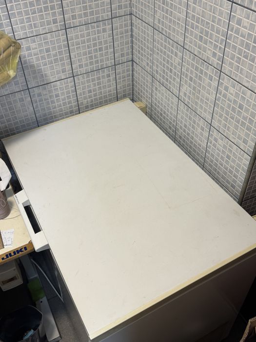 Lada frigorifica zanussi ZFC 265l