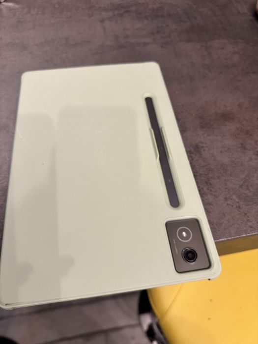 Tableta Lenovo Idea Tab Pro 12.7”