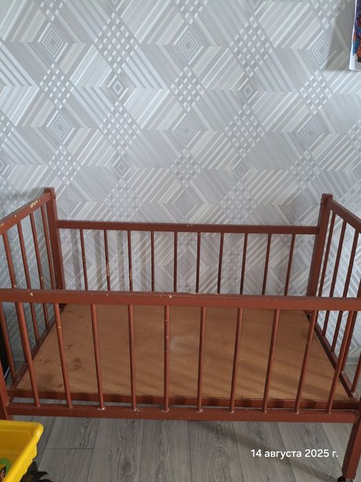 Кроватка детская