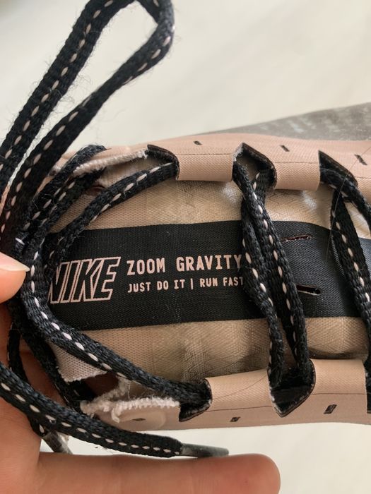 tenisi nike air zoom gravity