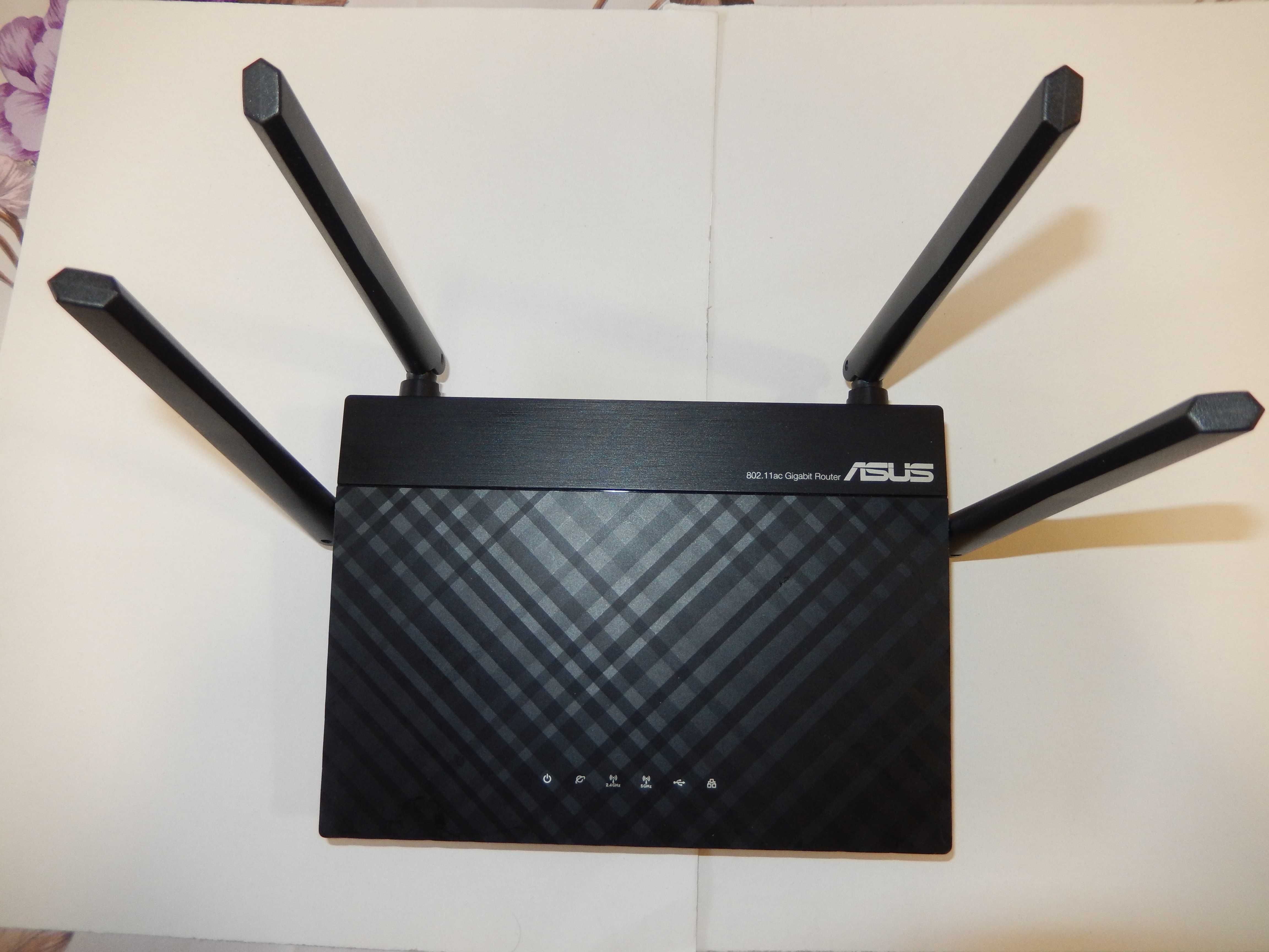 Vand    router  wireless ASUS