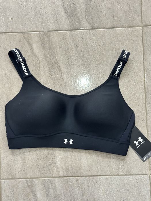 спортно бюстие Under Armour