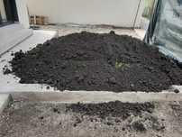 Pământ vegetal pamant negru .Pământ de flori