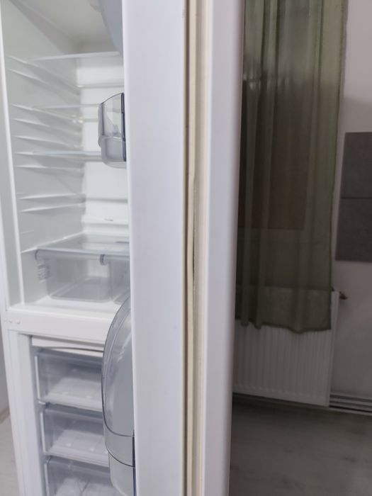 Combina frigorifica Whirlpool A class