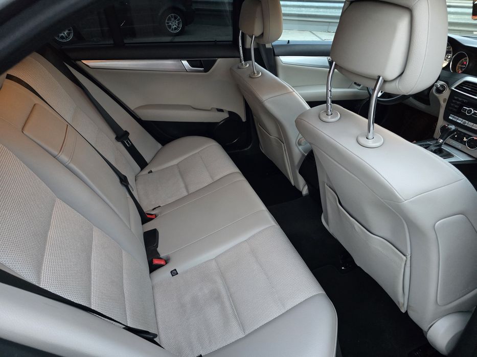 Mercedes Benz C200,160cp, automat (7Gtronic)