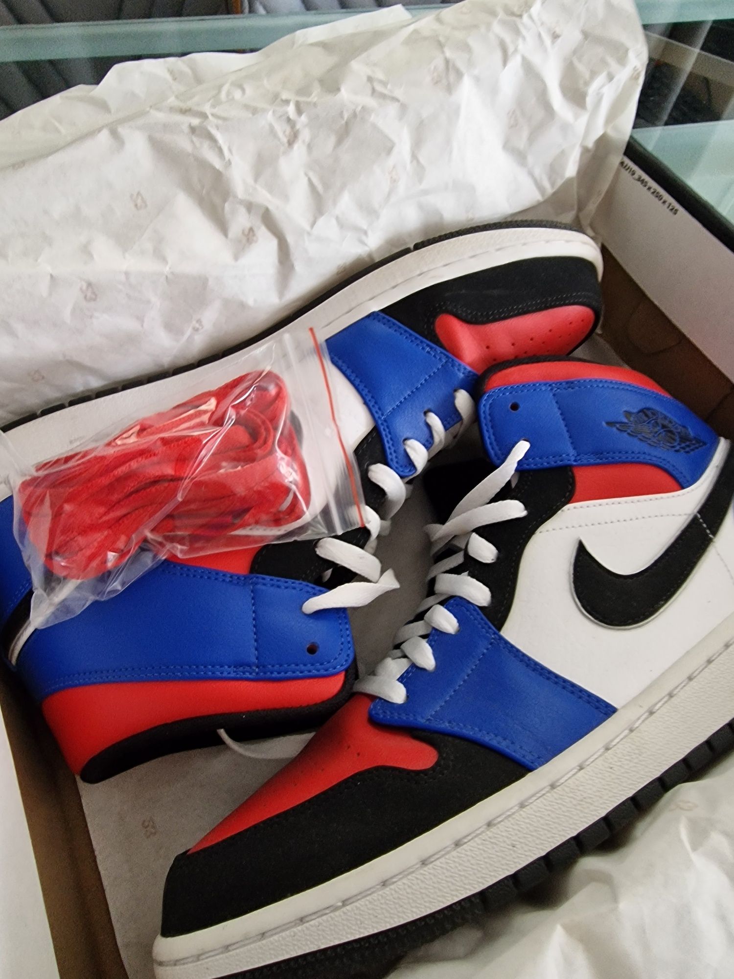 AIR Jordan 1 Mid - White/Black-Hyper Royal