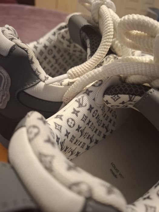 Vând lv(Louis vuitton) skates albi