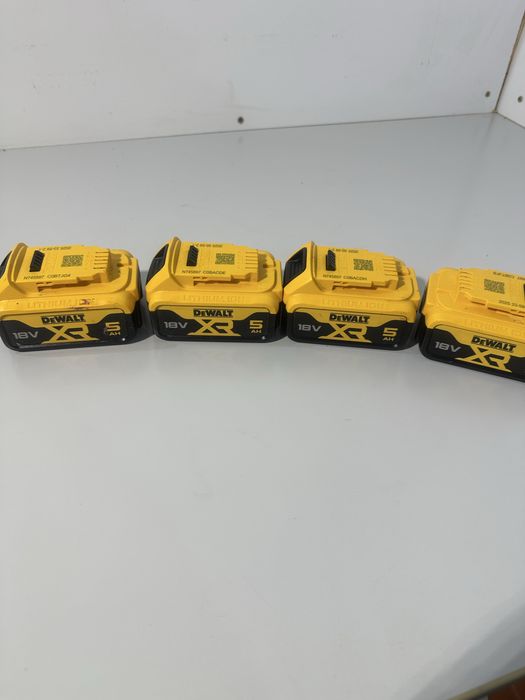 Acumulatoti Dewalt 5 Ah Xr fabricatie 2025