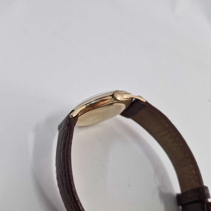 Liquid Money vinde - Ceas de aur 18k Ulysse Nardin vintage 35mm