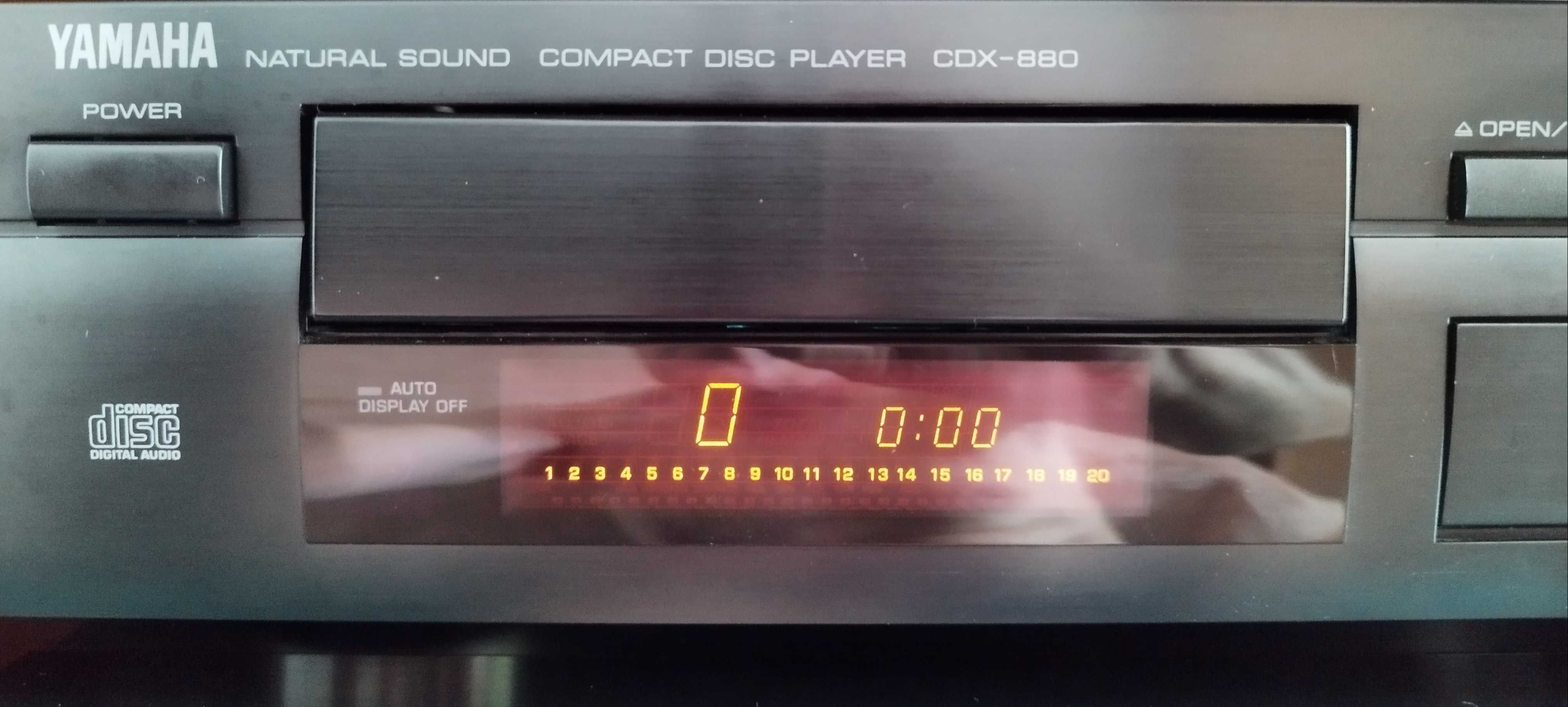 Yamaha CDX-880 cd player
