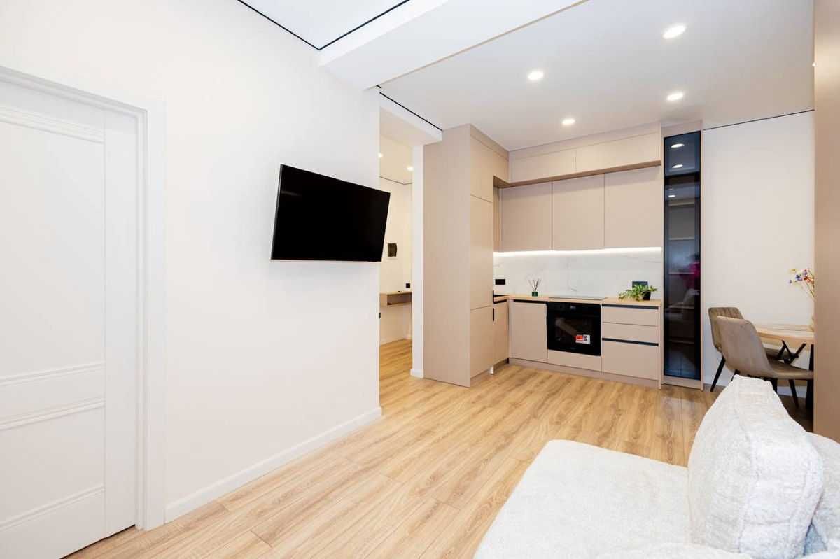 Продава се Двустаен апартамент в София, Център - 57 кв.м за 2808 €/кв.м - Снимка #4