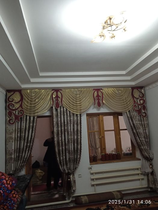 Продажа.Яшнобод.Рисивый..2 дом 4+5ком.3.соток.2.этажних.свой