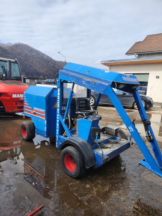 Masina pentru pavaje Hydromac 2000