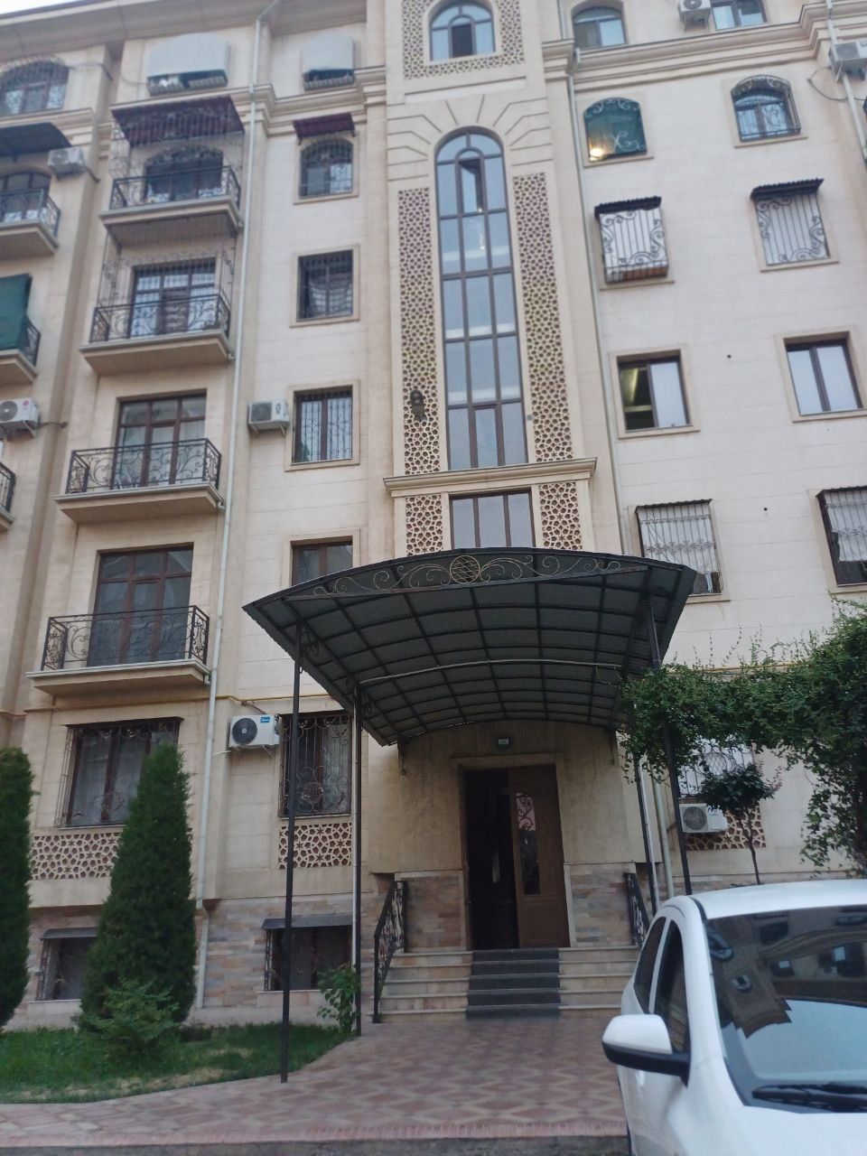 Очень срочно продаётся банковская квартира 110м²