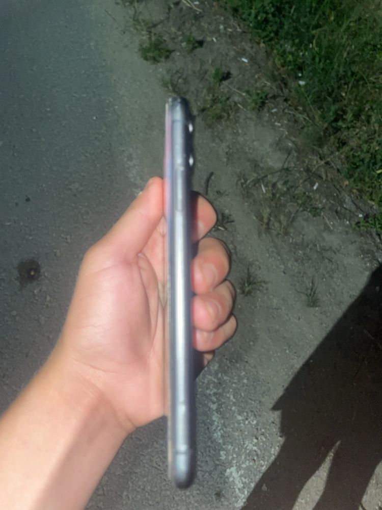 IPHONE 11 simpul