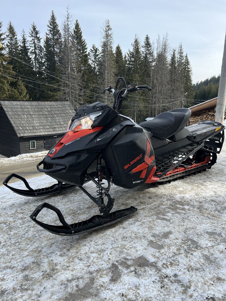 Snowmobil Ski Doo 2014