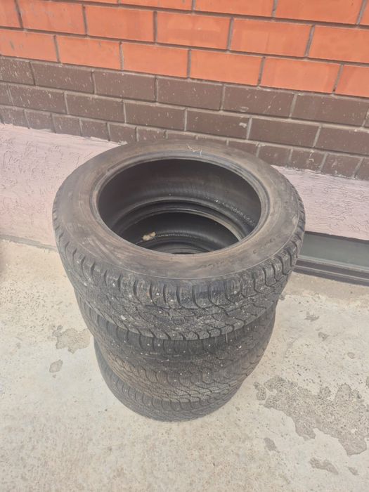 Продам зимнюю резину