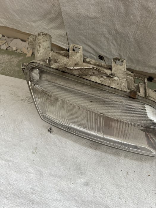Оригинален фар Рено Лагуна Renault Laguna 1