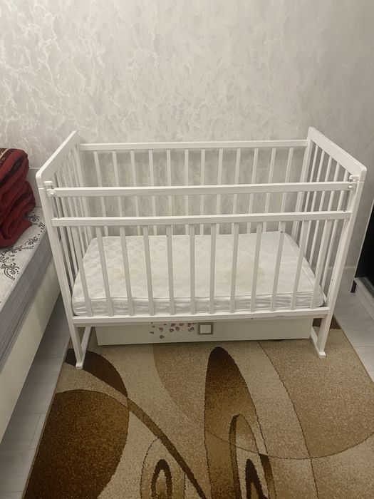 Детская кроватка