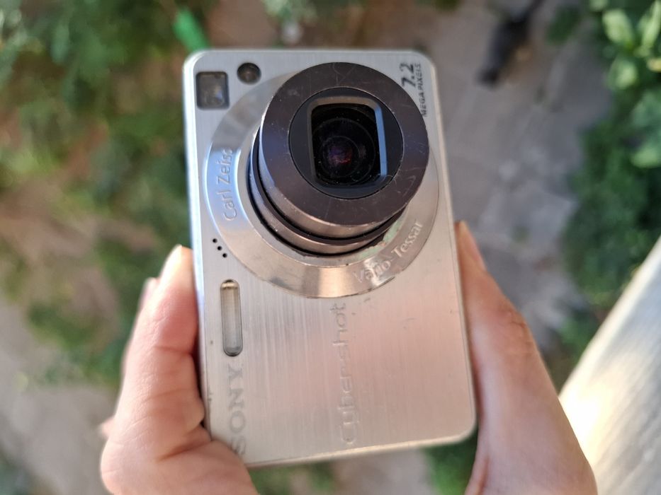 Компактен дигитален фотоапарат SONY Cybershot W110