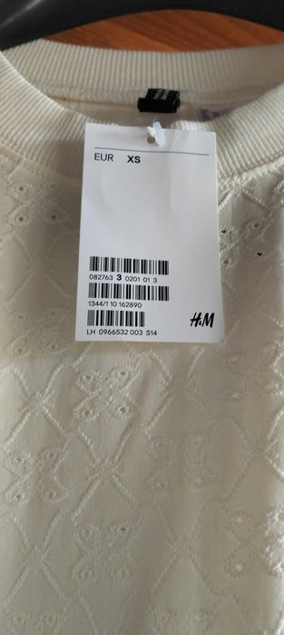 Продавам бяло -кремава рокля