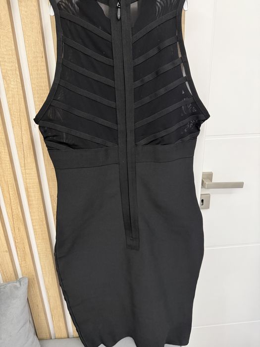 Черна бандажна рокля