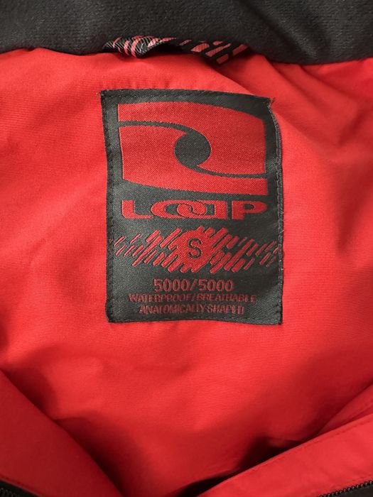 Vând costum ski mărimea s-m purtat 1 sezon,impecabil