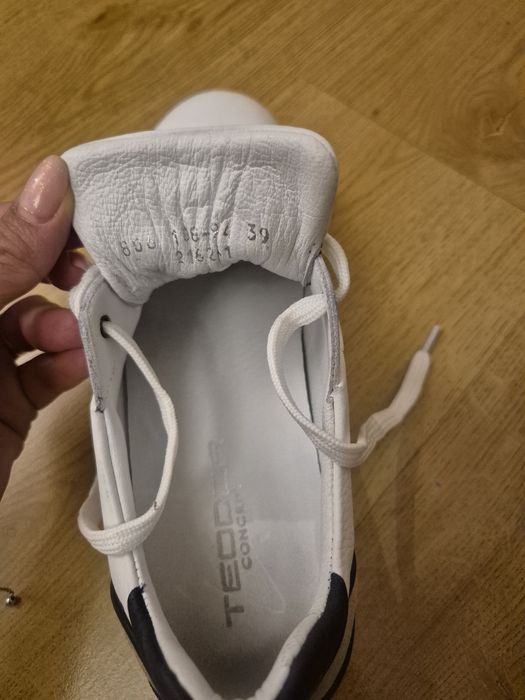 Кецове Теодор естествена кожа