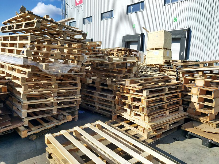 Безплатно !!Счупени палетa .