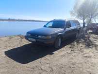 Mazda 626, 1990 г., универсал, серый