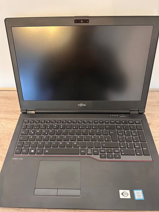 Laptop Fujitsu U758