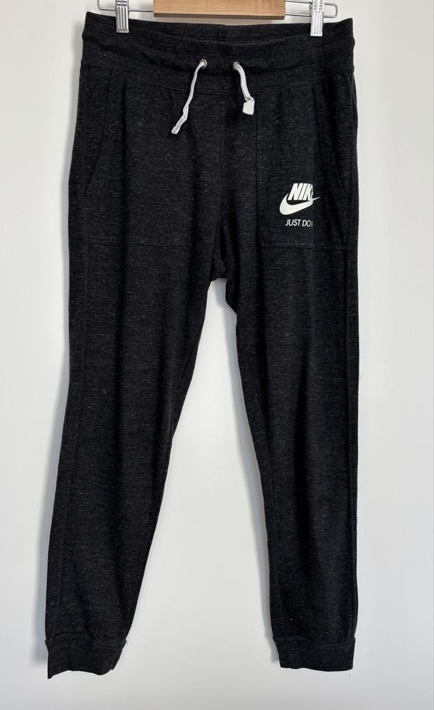 Nike дамско долнище