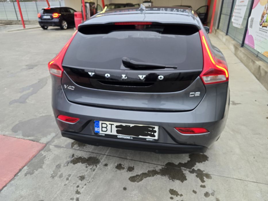 Vând Volvo v40 automat 1.6 diesel