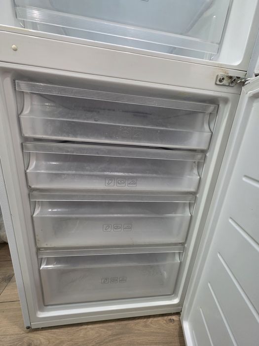 Холодильник в хорошем состоянии