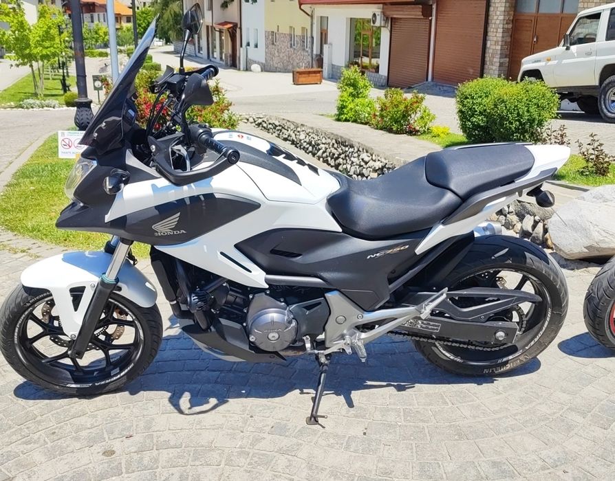 Honda nc 750 xa.