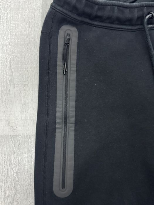 Pantaloni Nike Tech Negru