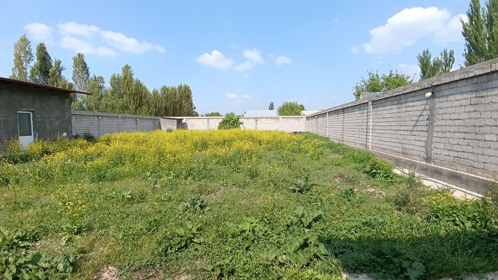 Майский 8,3соток,2 хона+кухня+санузел уйни ичкарисида,80% битган,