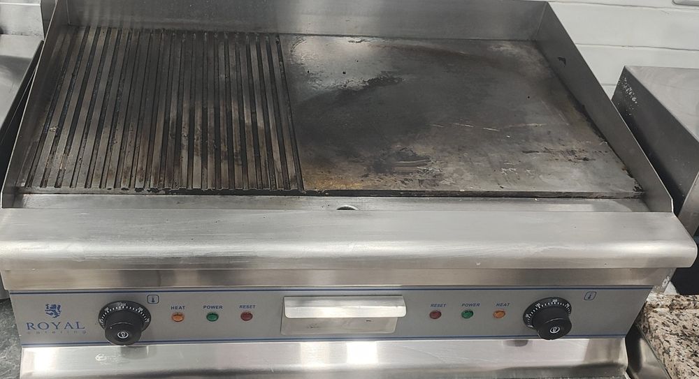 Predau firmă si utilaje fast food