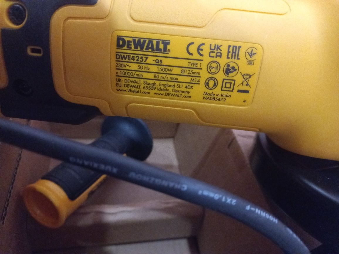 Балгарка новый DeWalt оригинал