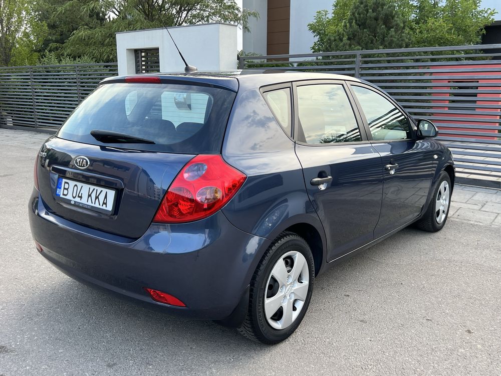 Kia Ceed 1.4i 2008 unic proprietar