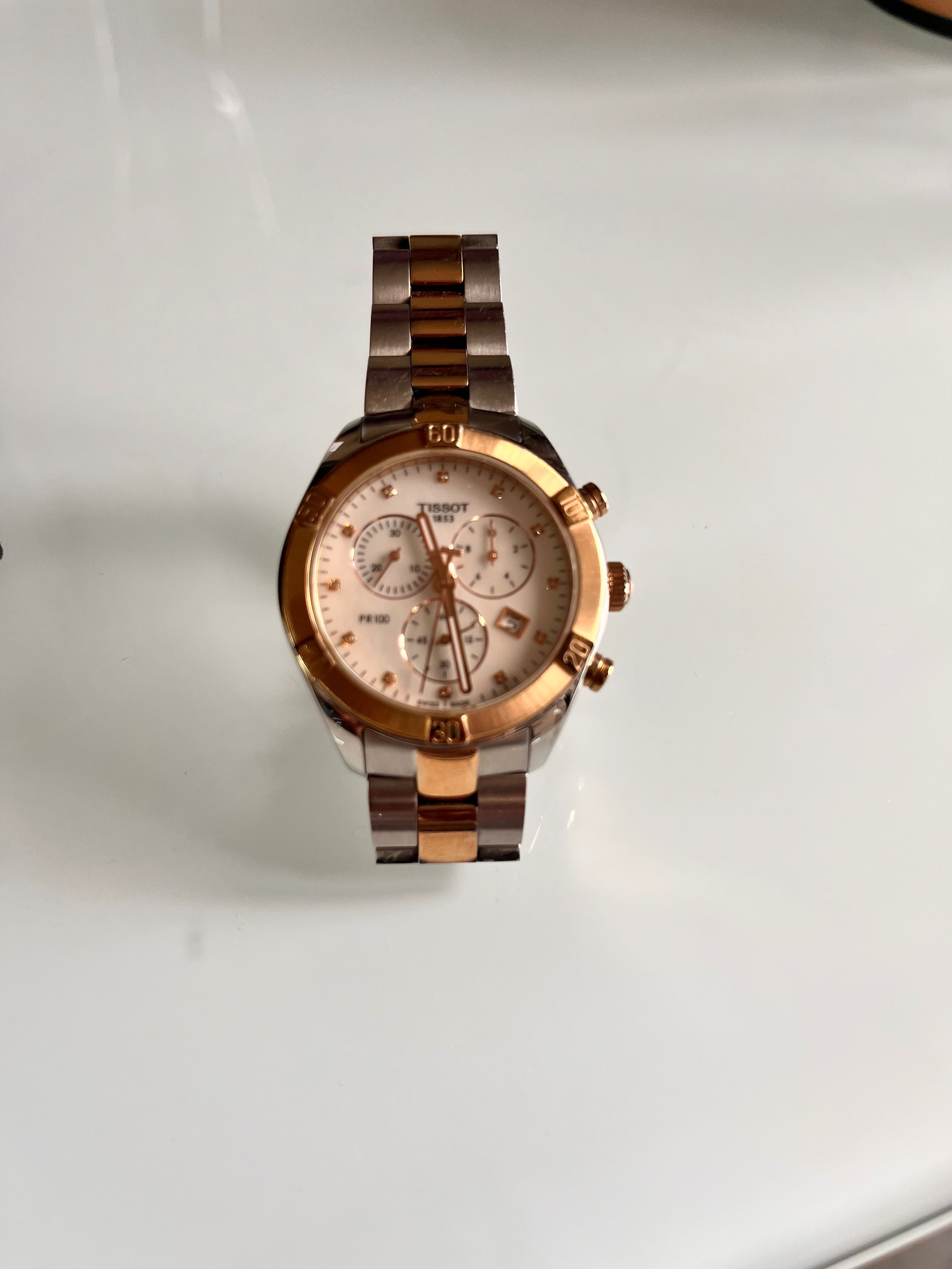Часовник TISSOT - PR100