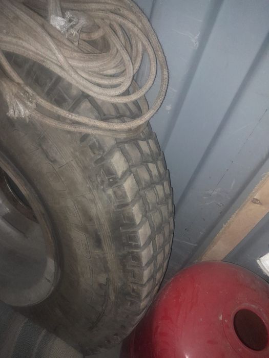 Продам покрышку грузовой