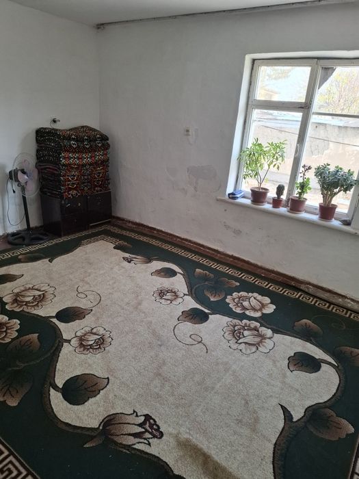 Ховли Уй сотилади